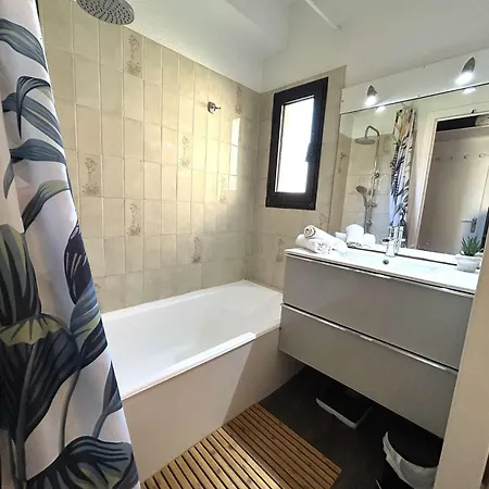 Avec Terrasse Et Parking - 4 Pers. - Fr-1-845-23 Daire *